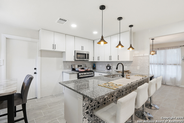 Image 12 of 26 For 3103 Meadow Pass