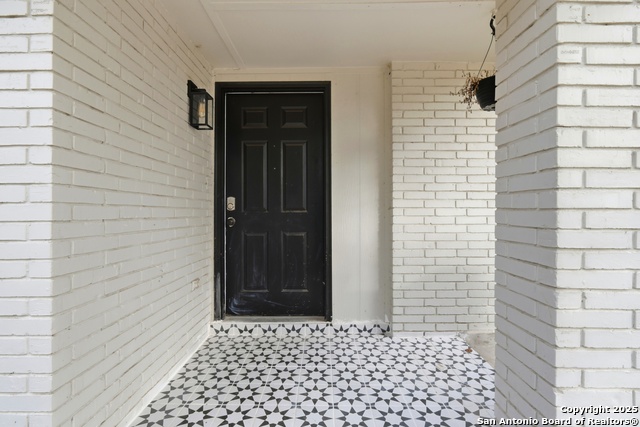 Image 4 of 26 For 3103 Meadow Pass