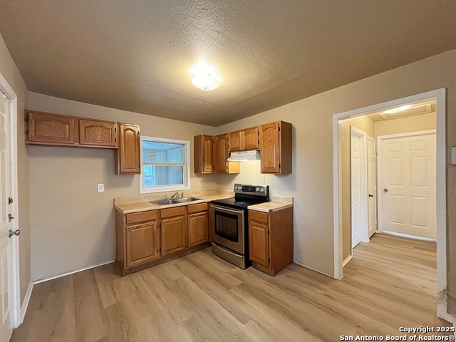 Image 10 of 29 For 1029 Essex St