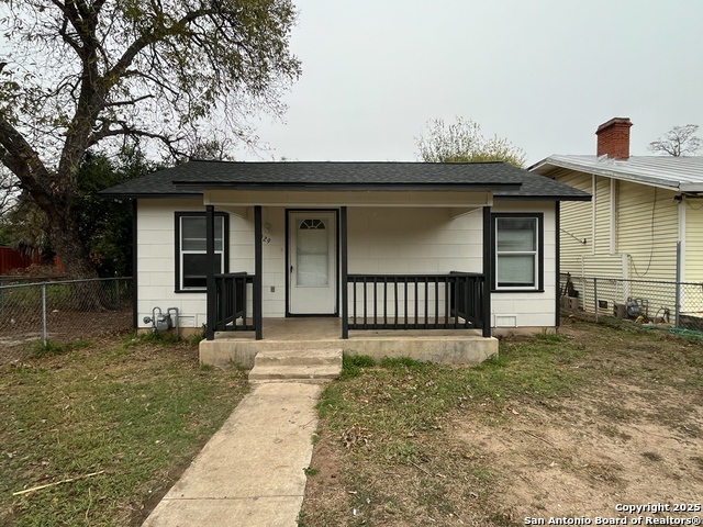 Image 27 of 29 For 1029 Essex St