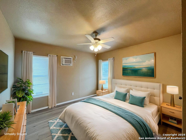 Image 4 of 29 For 1029 Essex St