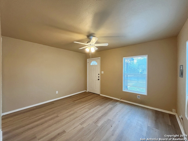 Image 9 of 29 For 1029 Essex St