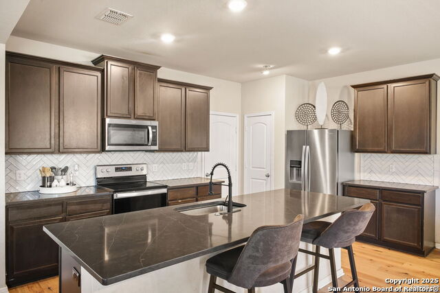 Image 15 of 30 For 9335 Nubuck Branch