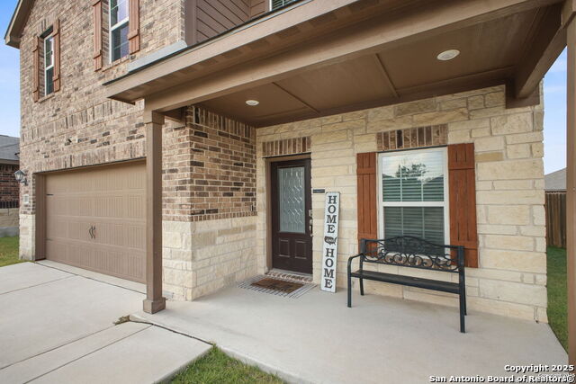 Image 4 of 30 For 9335 Nubuck Branch