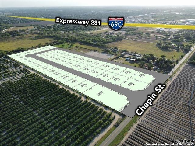 Listing photo id 9 for 1308 Abesam Avenue N