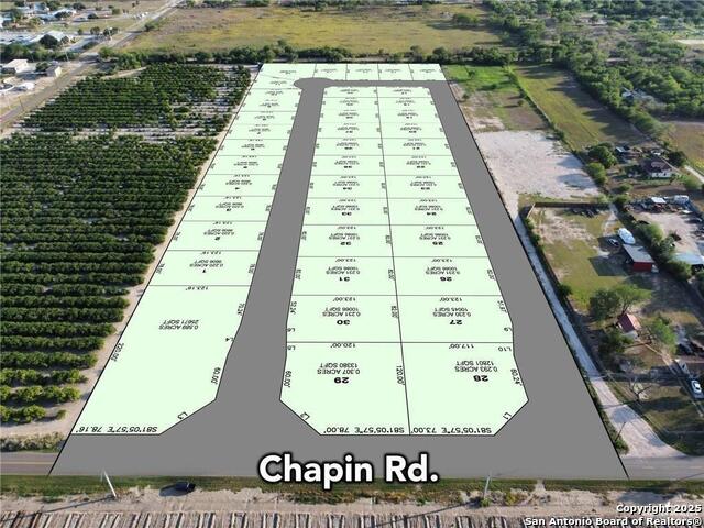 Listing photo id 10 for 1308 Abesam Avenue N