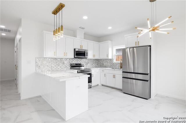 Listing photo id 3 for 1308 Abesam Avenue N