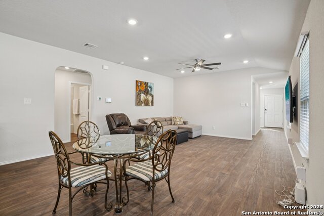 Image 13 of 38 For 12217 Mulberry