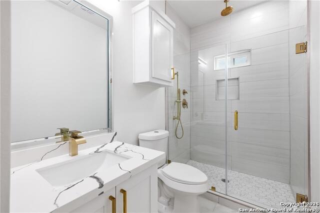 Listing photo id 3 for 1300 Abesam Avenue N