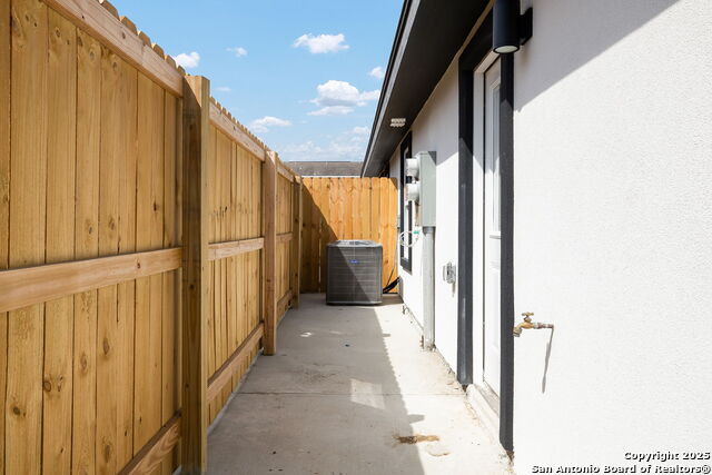 Image 15 of 30 For 1604 Shadow Creek