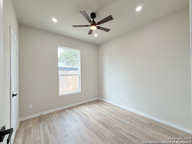 Image 3 of 20 For 3274 Ih 35 N 1