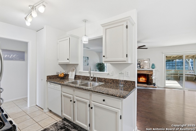 Image 11 of 37 For 12004 Prairie Oak