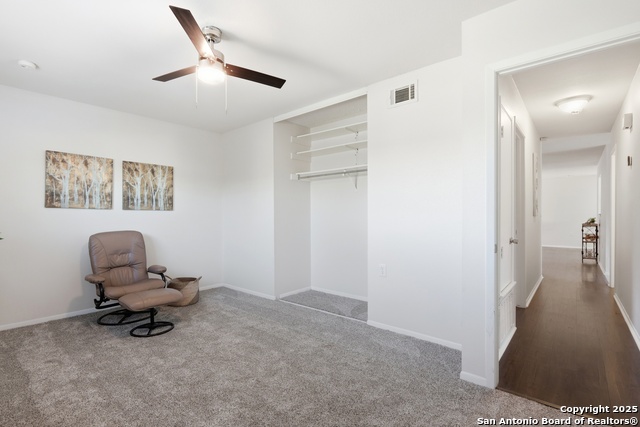 Image 22 of 37 For 12004 Prairie Oak