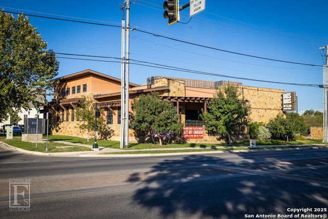 Image 33 of 34 For 961 N. Academy