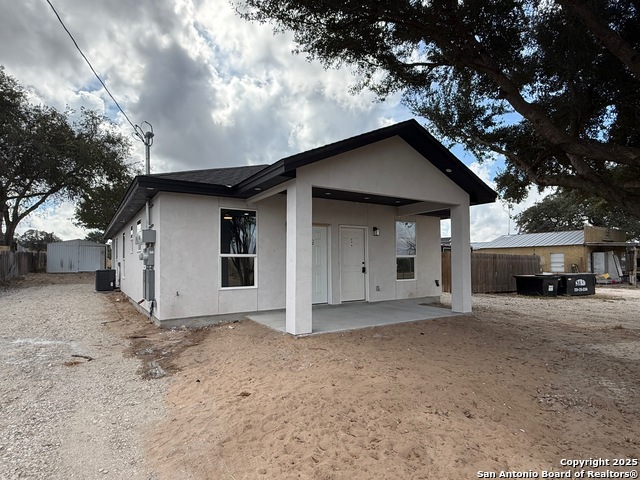Details for 3274 Ih 35 N 2, Natalia, TX 78059