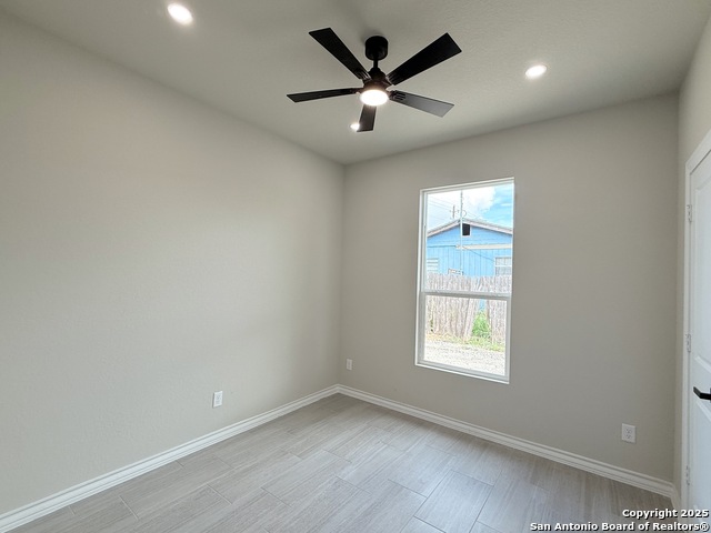 Image 11 of 17 For 3274 Ih 35 N 2