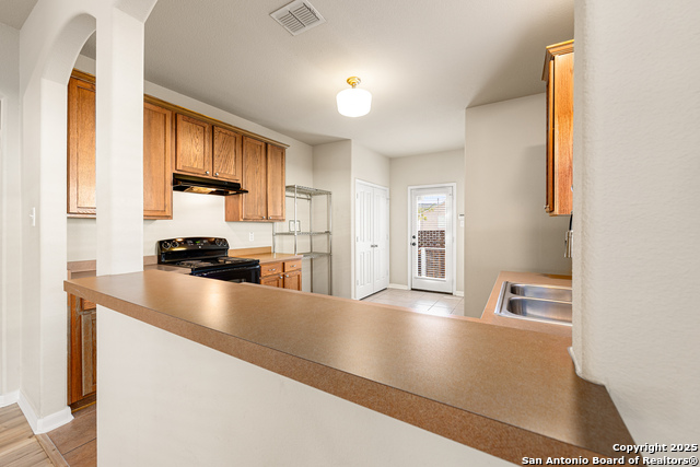 Image 14 of 54 For 9030 Gull Lake