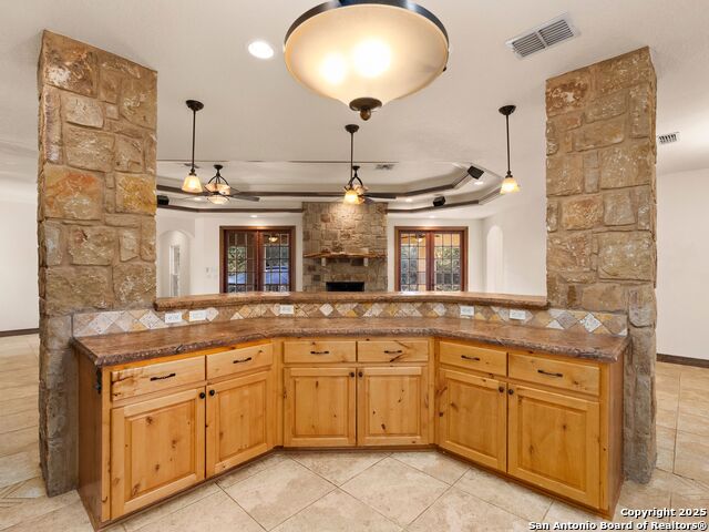 Image 13 of 73 For 102 Oak Valley Dr