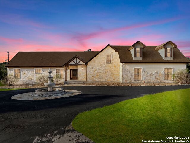 Image 2 of 73 For 102 Oak Valley Dr