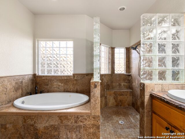 Image 27 of 73 For 102 Oak Valley Dr