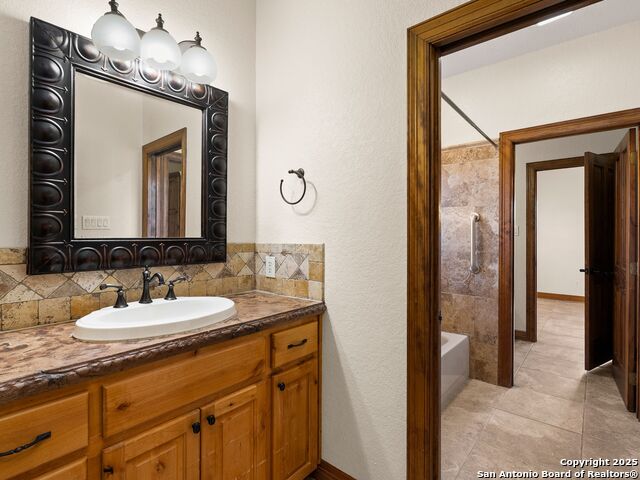 Image 28 of 73 For 102 Oak Valley Dr