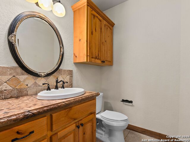 Image 33 of 73 For 102 Oak Valley Dr