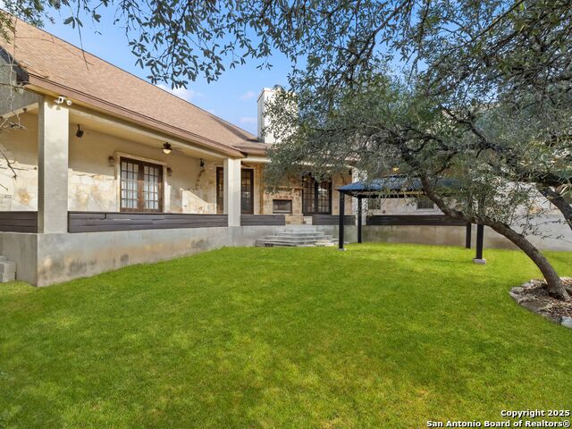 Image 41 of 73 For 102 Oak Valley Dr