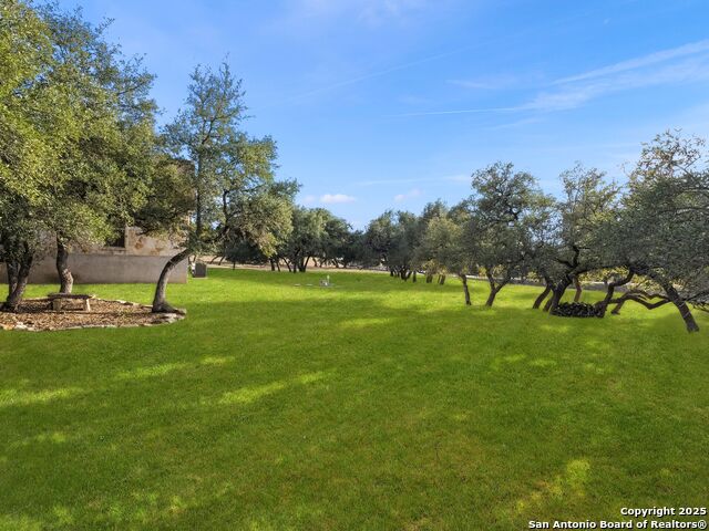 Image 44 of 73 For 102 Oak Valley Dr