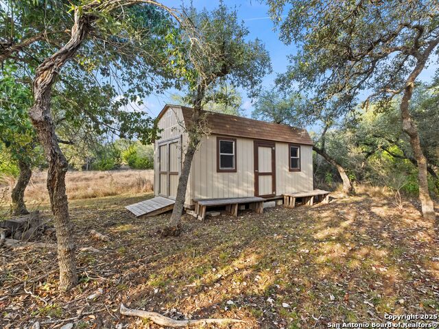 Image 63 of 73 For 102 Oak Valley Dr