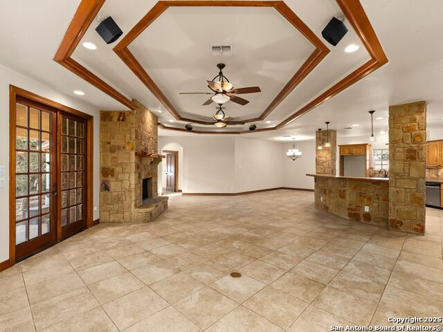 Image 9 of 73 For 102 Oak Valley Dr