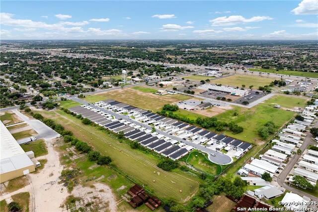 Listing photo id 18 for 428 Acacia Street