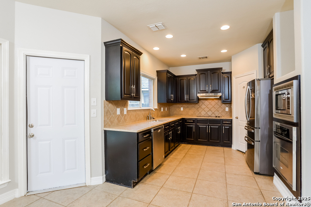 Image 6 of 15 For 24443 Flint Creek