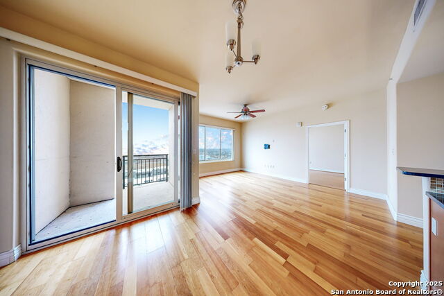 Image 28 of 42 For 215 Center  1104