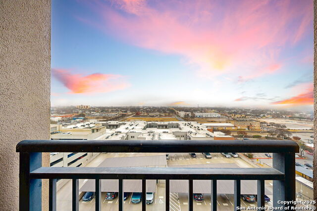 Image 32 of 42 For 215 Center  1104