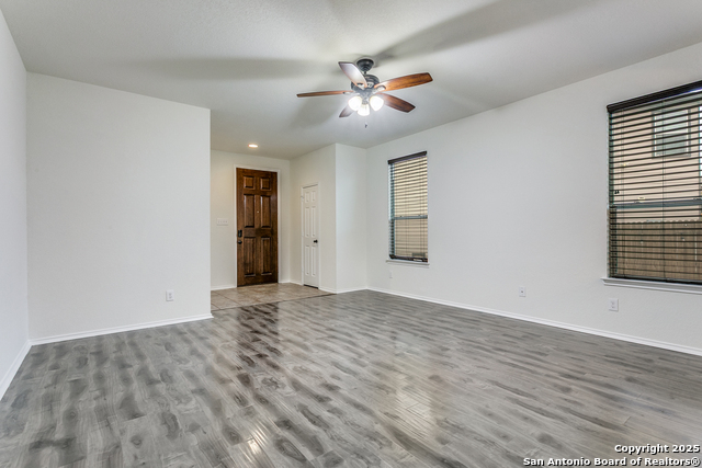 Image 5 of 25 For 7739 Palomino Cove