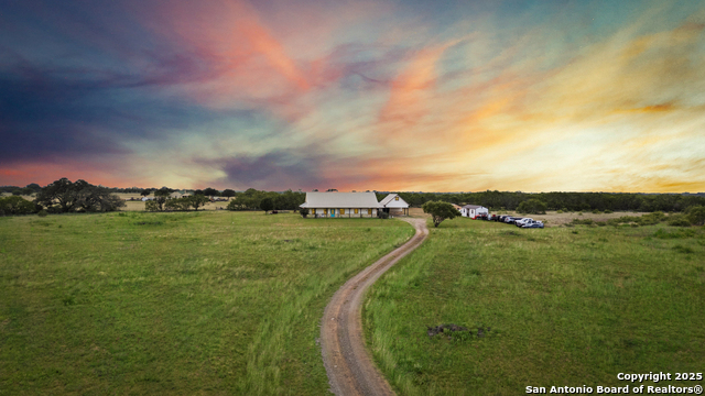 Image 6 of 49 For 4355 State Highway 16 N