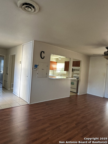 Image 17 of 20 For 3118 Shady Springs