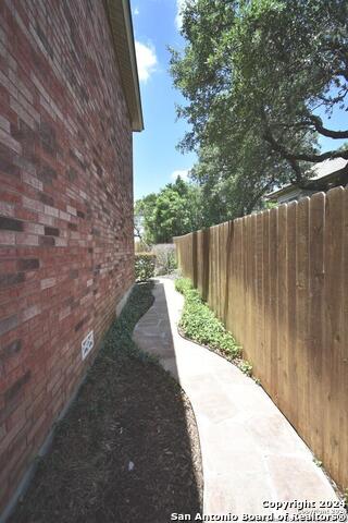 Image 14 of 45 For 8503 Chelsea Park