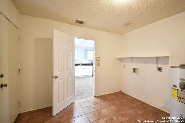 Image 19 of 45 For 8503 Chelsea Park