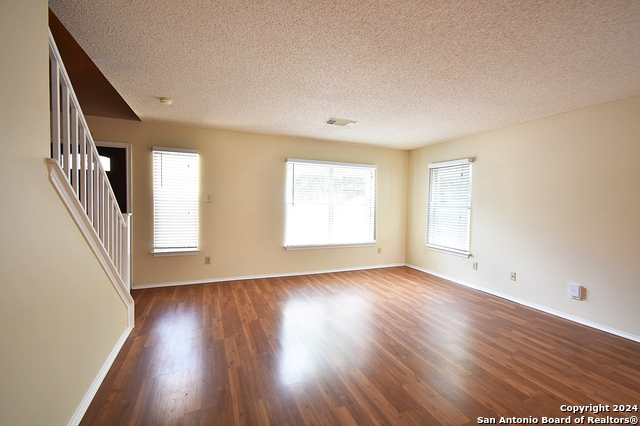 Image 21 of 45 For 8503 Chelsea Park