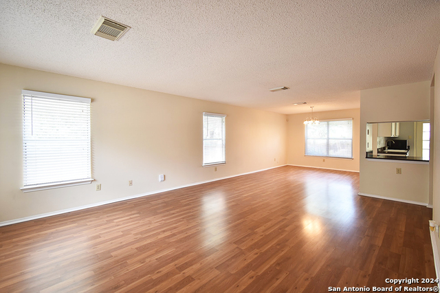 Image 23 of 45 For 8503 Chelsea Park