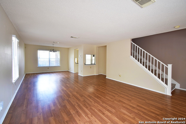 Image 24 of 45 For 8503 Chelsea Park