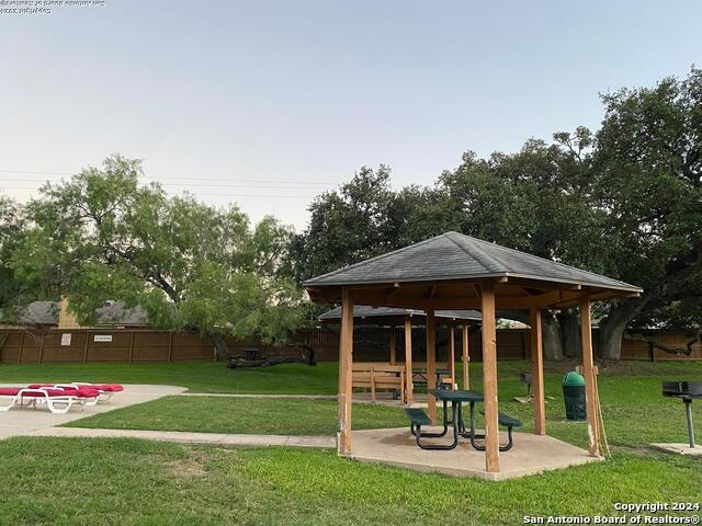 Image 42 of 45 For 8503 Chelsea Park