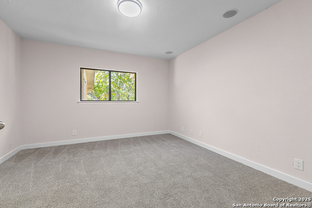 Image 18 of 27 For 8127 Sunshine Trail