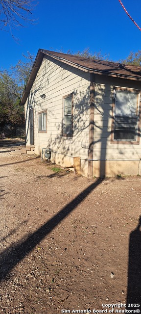 Image 2 of 7 For 617 Dewitt  