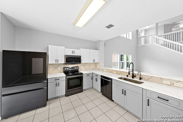 Image 11 of 50 For 11419 Garden Falls