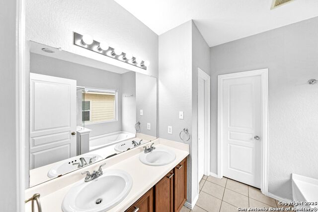 Image 23 of 50 For 11419 Garden Falls