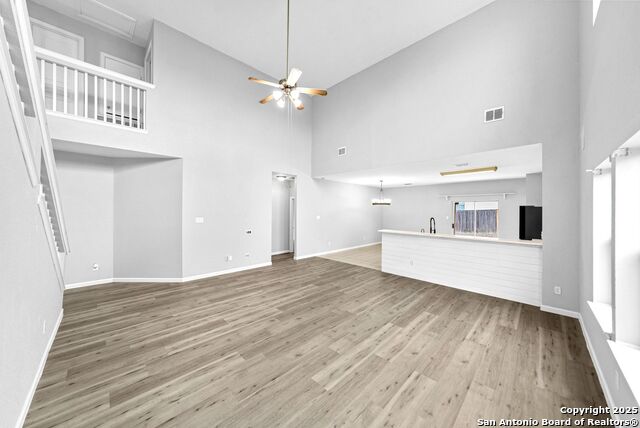 Image 9 of 50 For 11419 Garden Falls