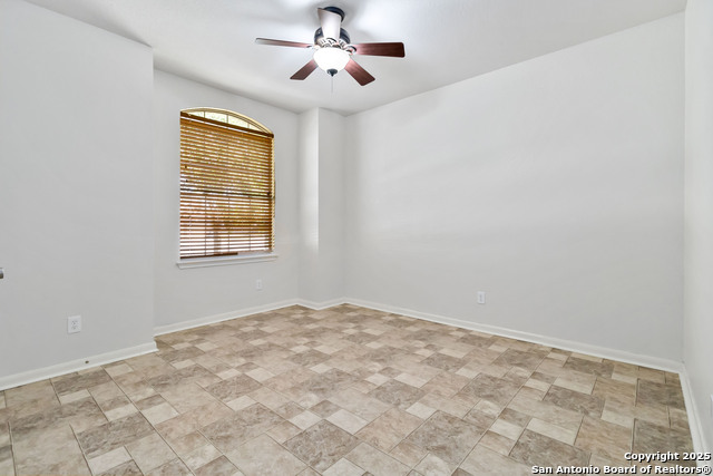 Image 16 of 30 For 211 Blair Pl