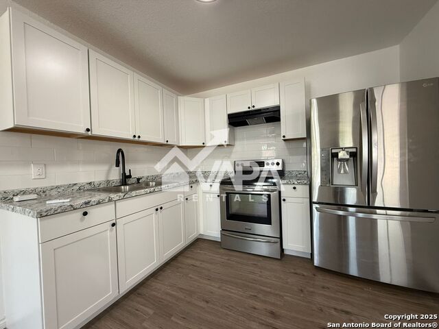 Image 9 of 13 For 5014 Benham Dr